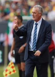 Instagram @gustavojalfaro